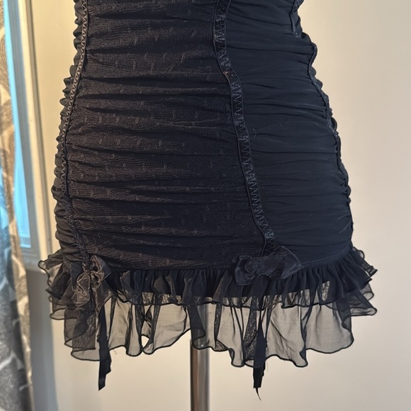 Victoria’s Secret Ruched Lace Corset Top SZ 34C - Picture 3 of 12